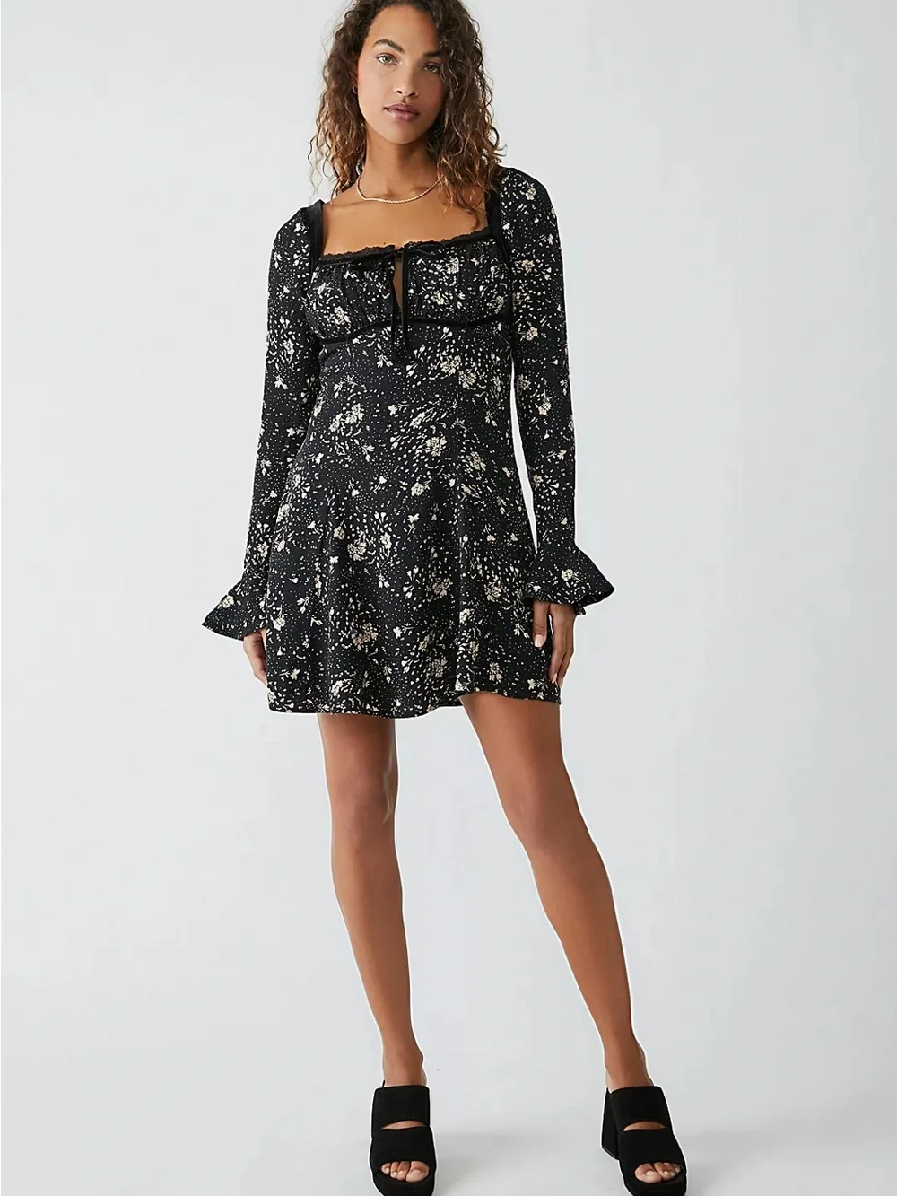 Free People Tess Mini Dress S Small Black Combo Floral Velvet Lace Bell Sleeve⁠
